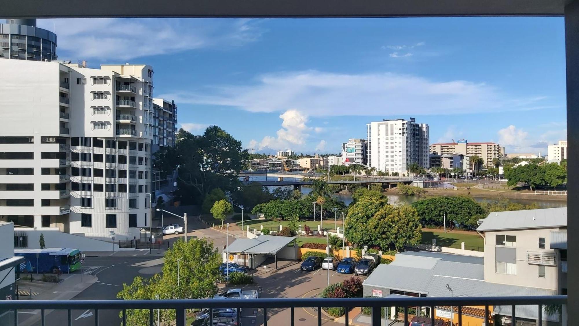 City Love Affair On Stanley ทาวน์วิล ภายนอก รูปภาพ